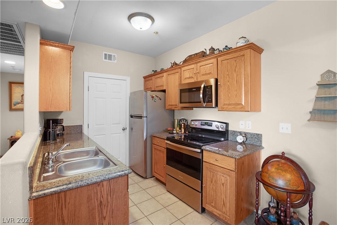 3550 Bay Sands Drive 3077