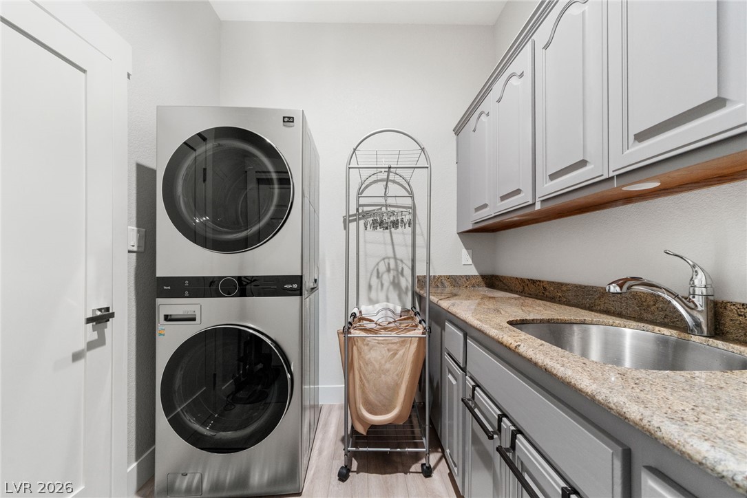 2227 Versailles Court