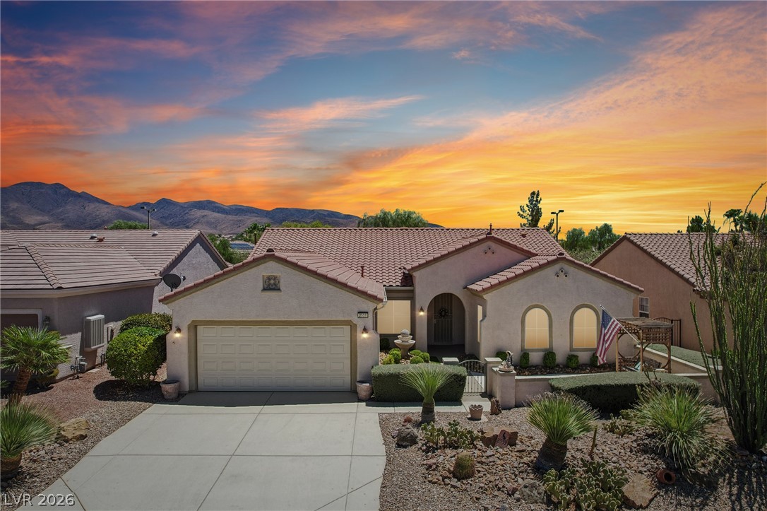 2559 Deora Way