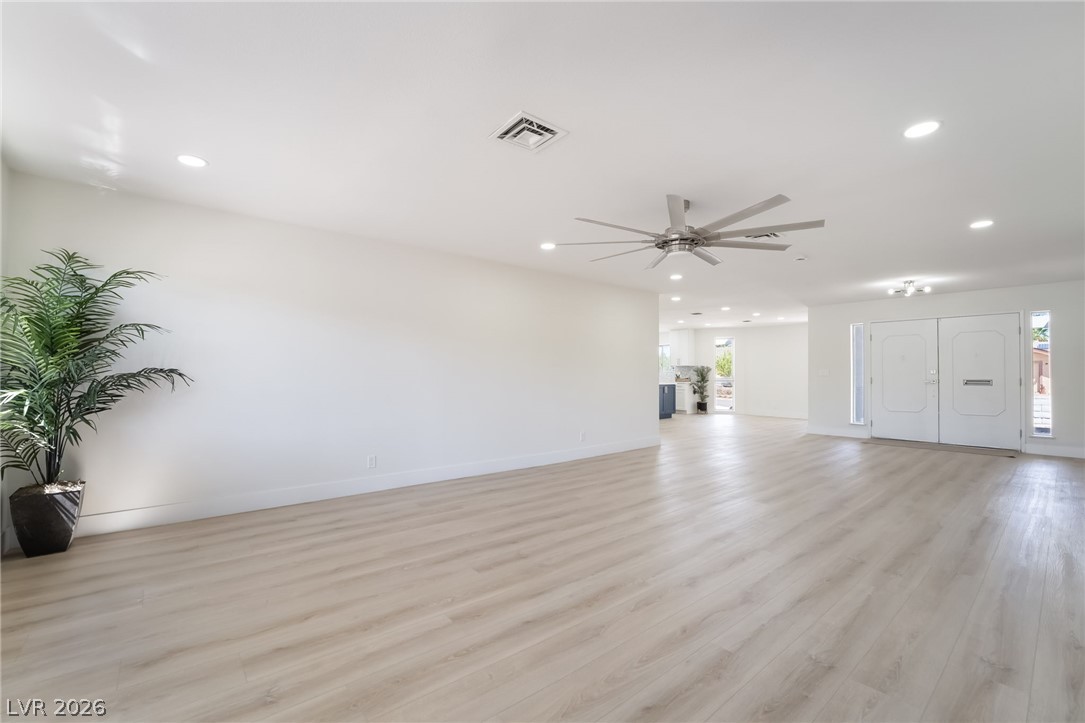 611 East Fairway Road