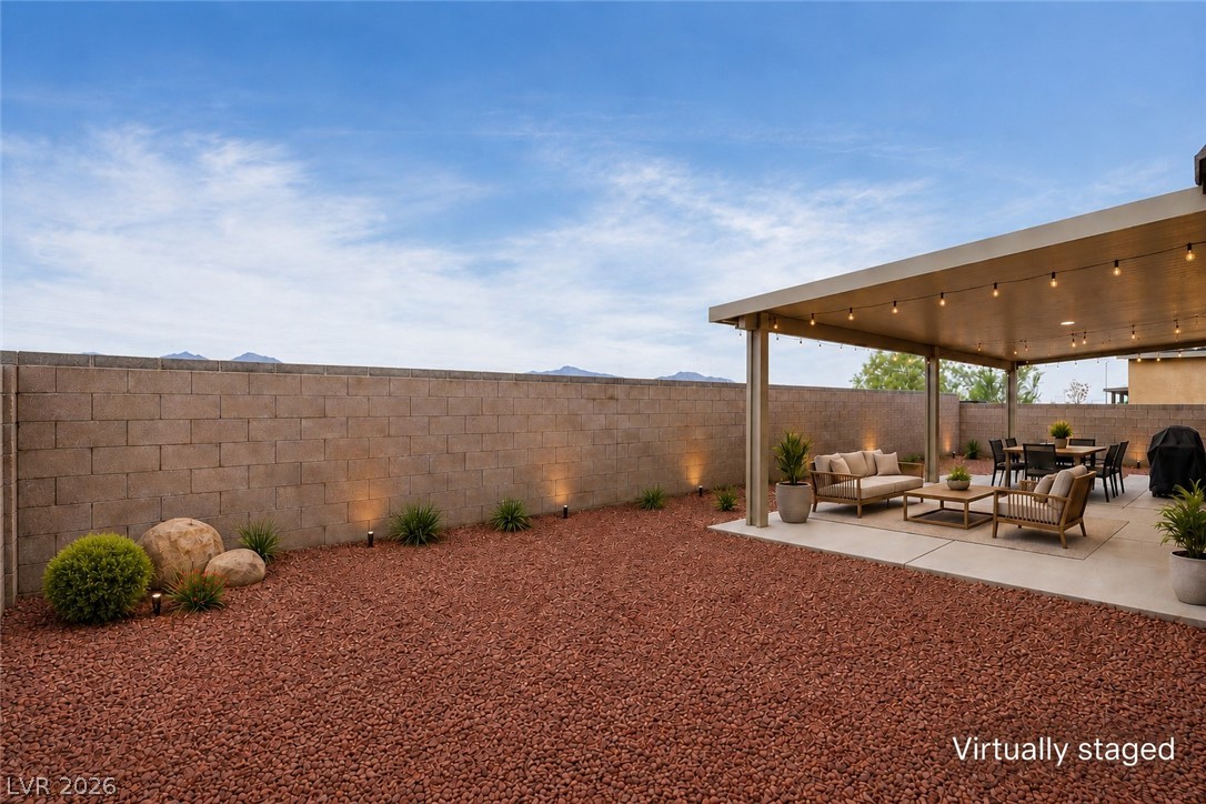 2185 Rio Rancho Pointe Place