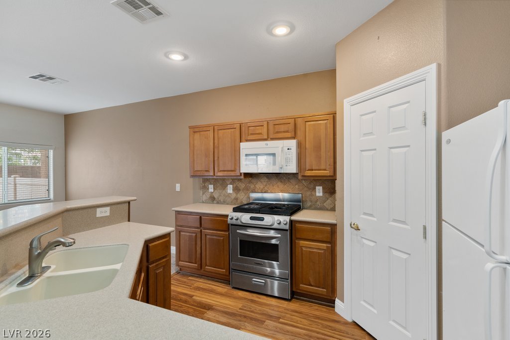8710 Horizon Wind Avenue 103