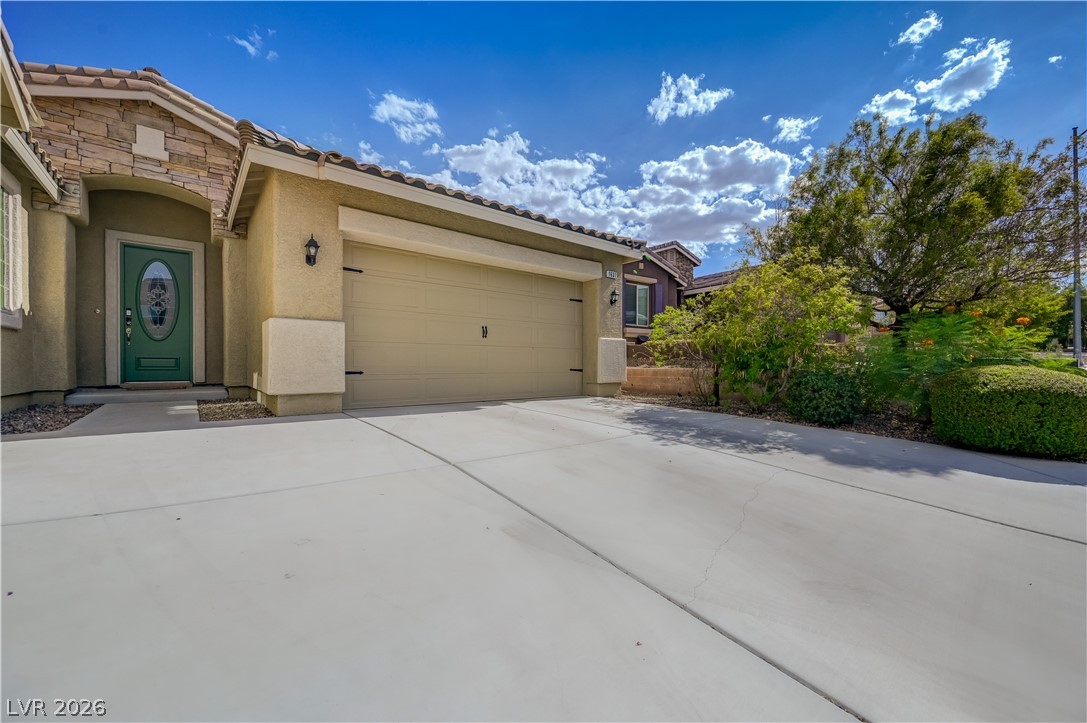1637 Blue Cliffs Avenue