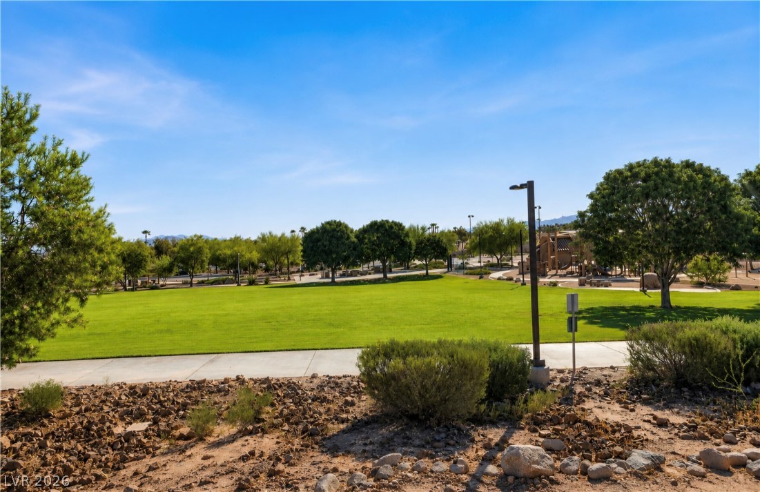 1637 Blue Cliffs Avenue
