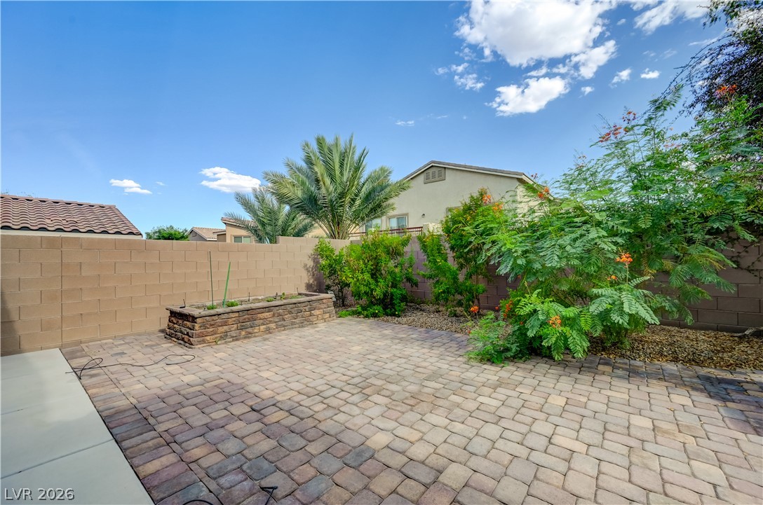 1637 Blue Cliffs Avenue
