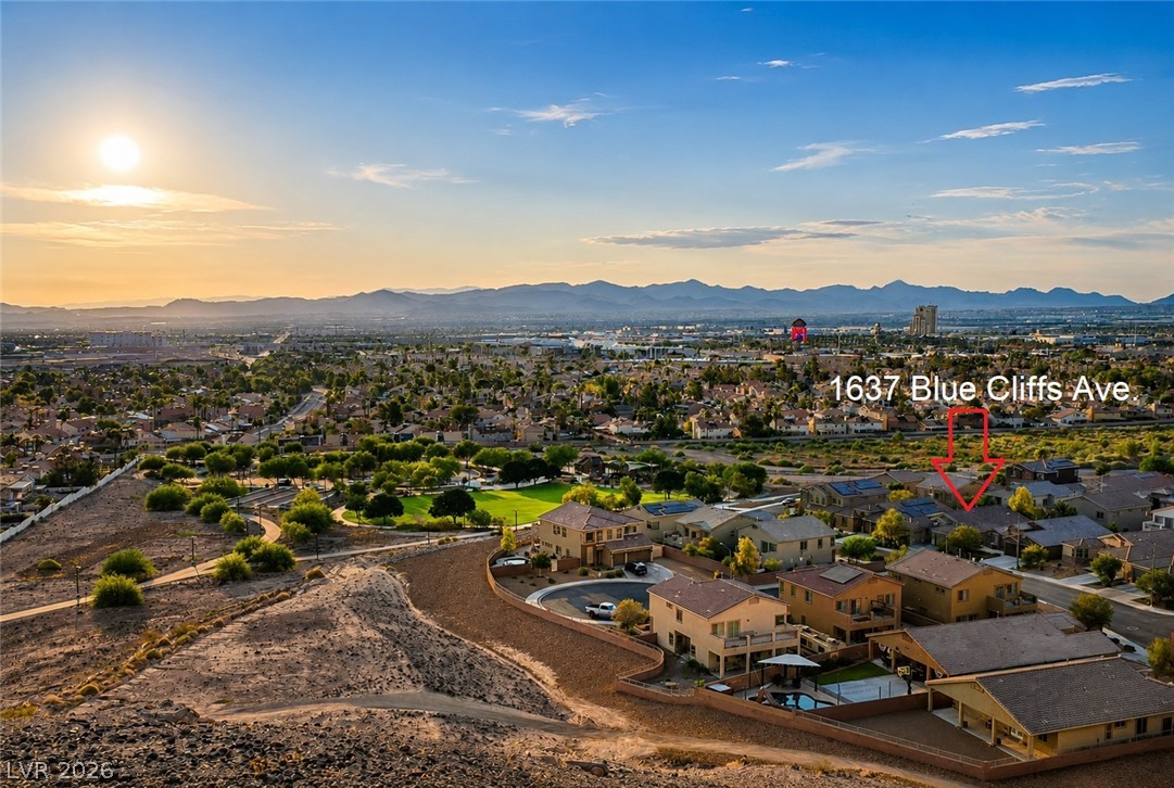 1637 Blue Cliffs Avenue
