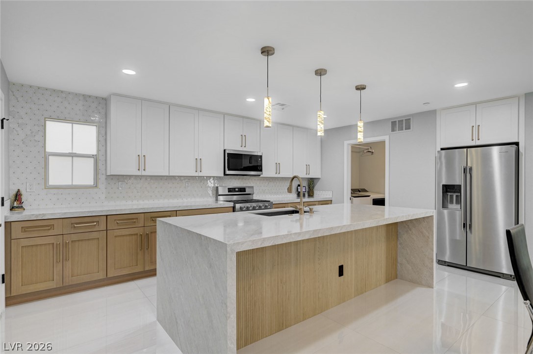 3212 Jevonda Avenue
