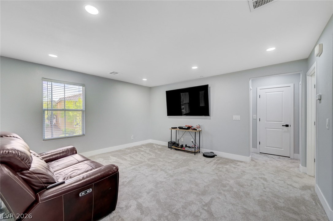 3212 Jevonda Avenue