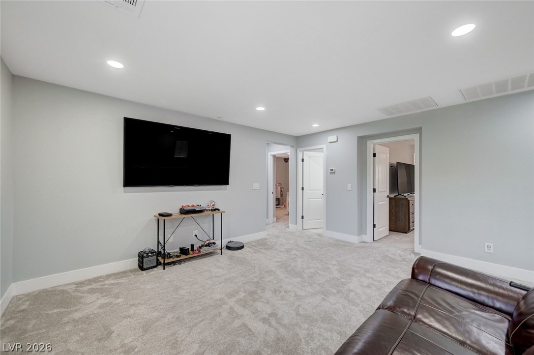 3212 Jevonda Avenue