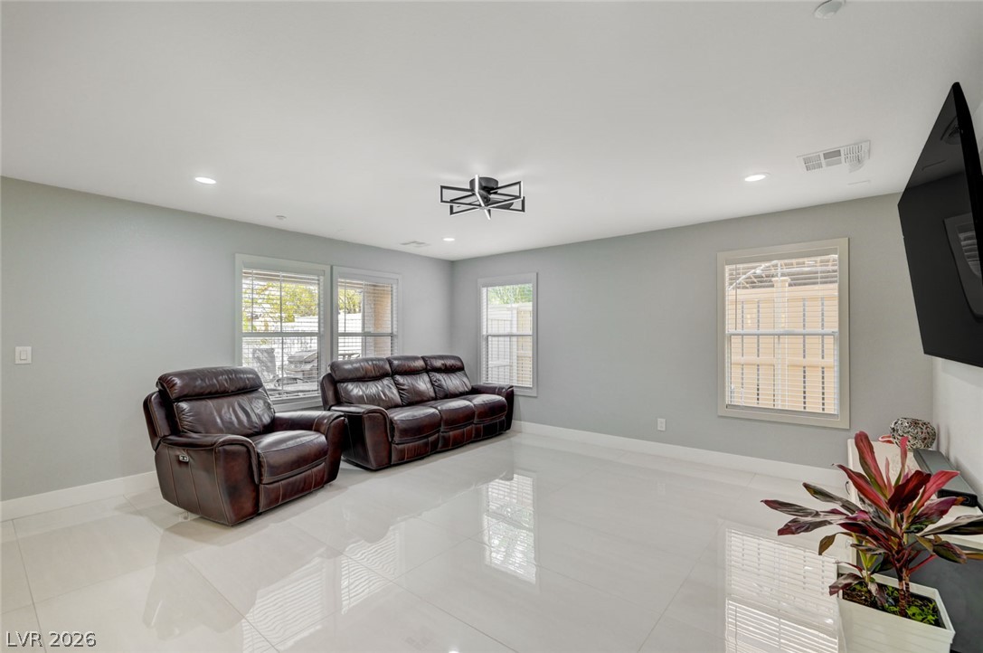 3212 Jevonda Avenue