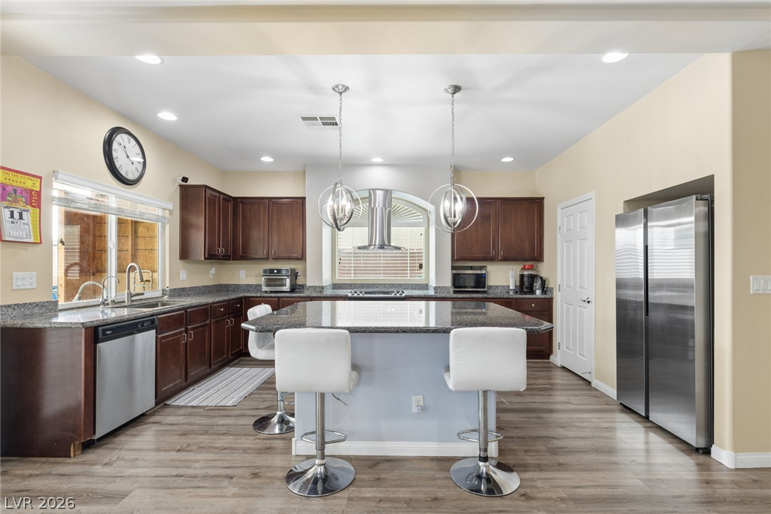 8194 Duncan Peak Court