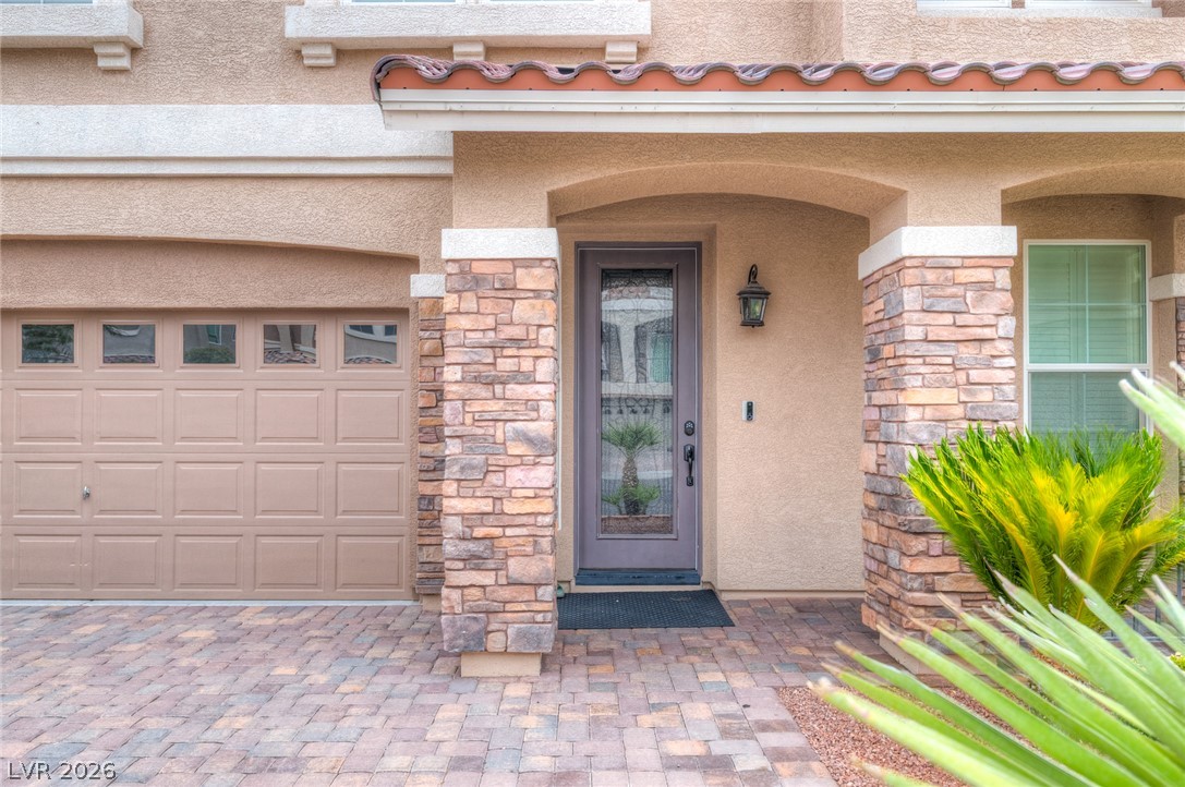 8194 Duncan Peak Court