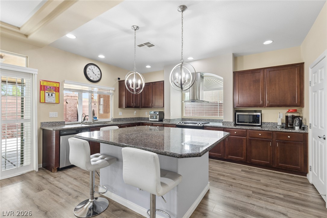 8194 Duncan Peak Court