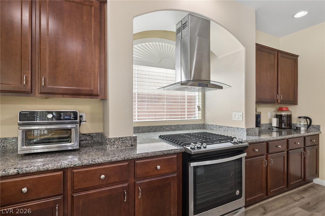 8194 Duncan Peak Court