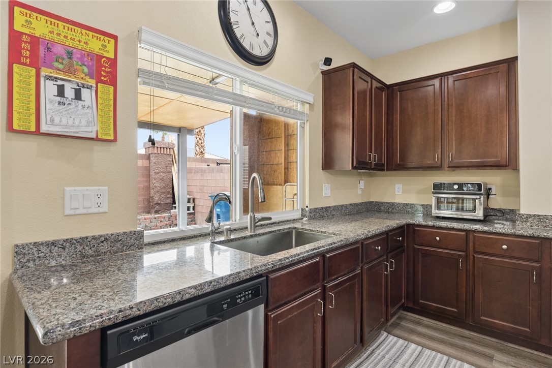 8194 Duncan Peak Court