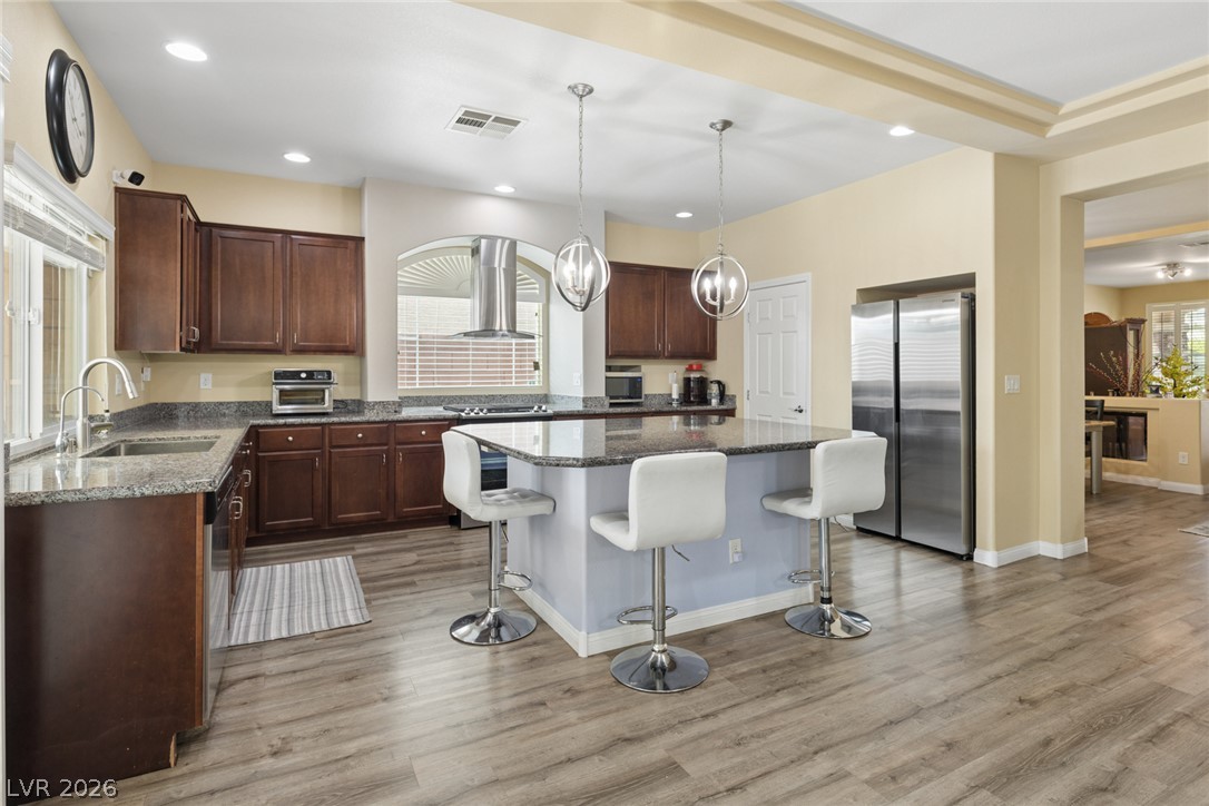 8194 Duncan Peak Court