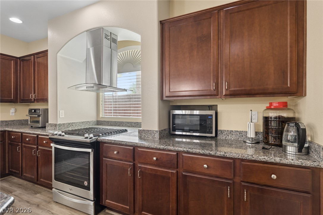 8194 Duncan Peak Court