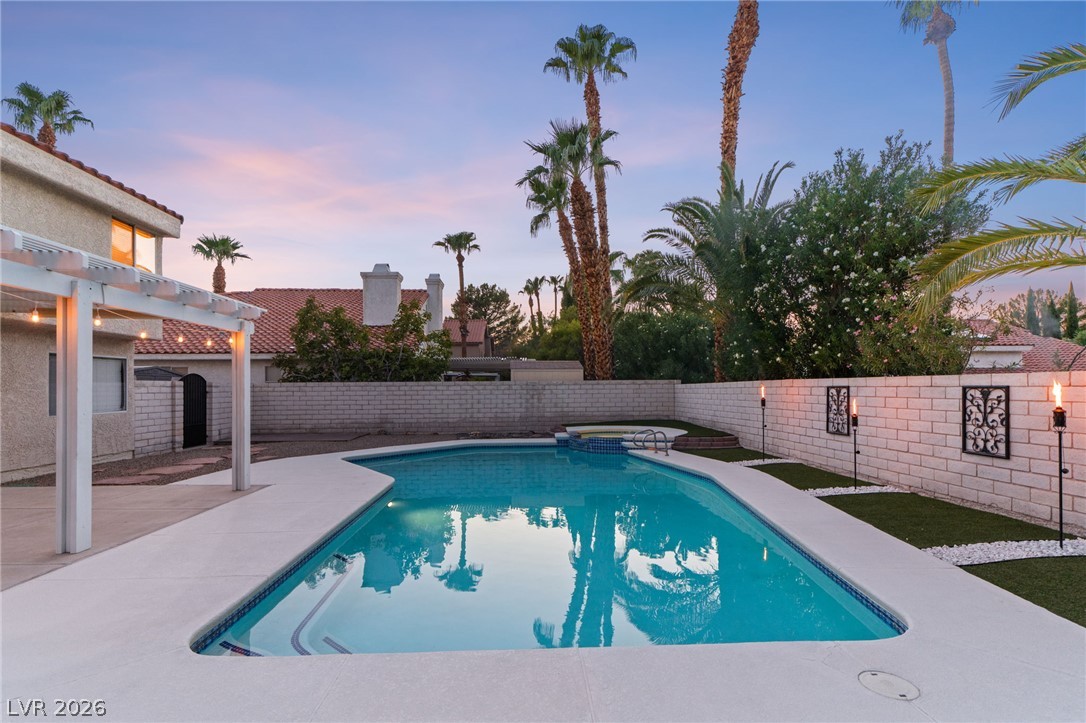1924 Spode Avenue