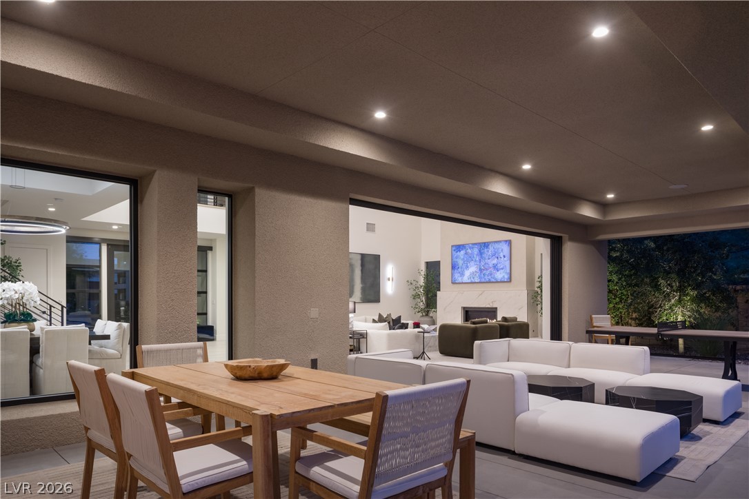 27 Cranberry Cove Court