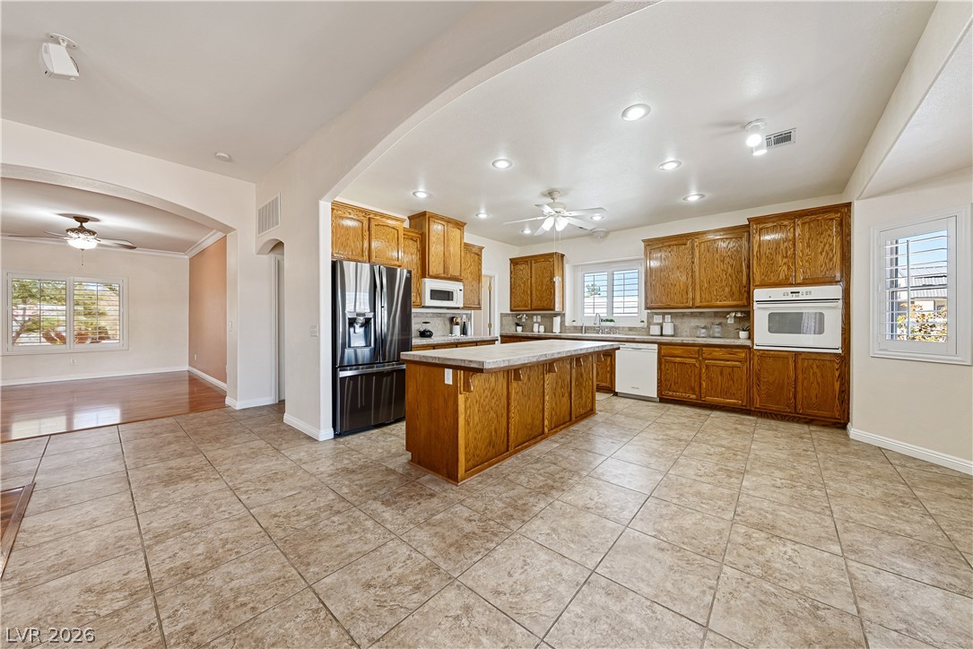 2201 Valentine Avenue