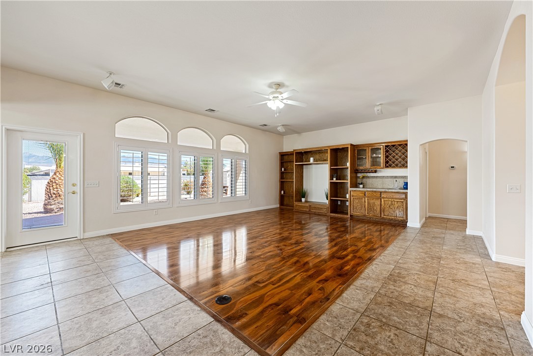 2201 Valentine Avenue