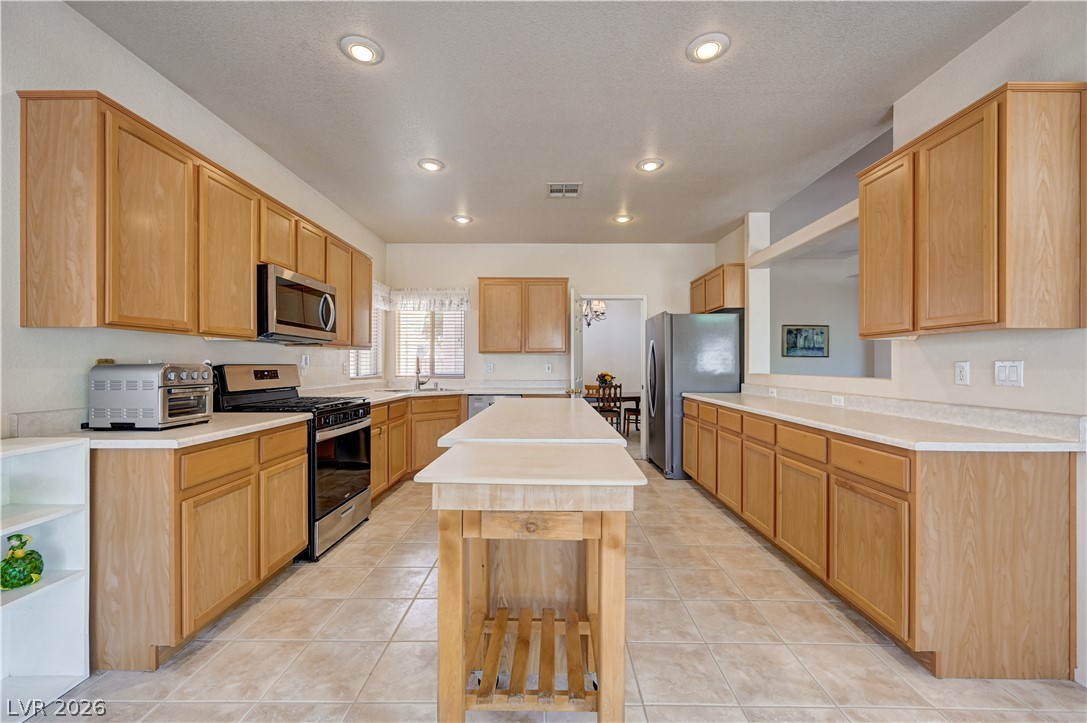 8316 Dawn Breeze Avenue