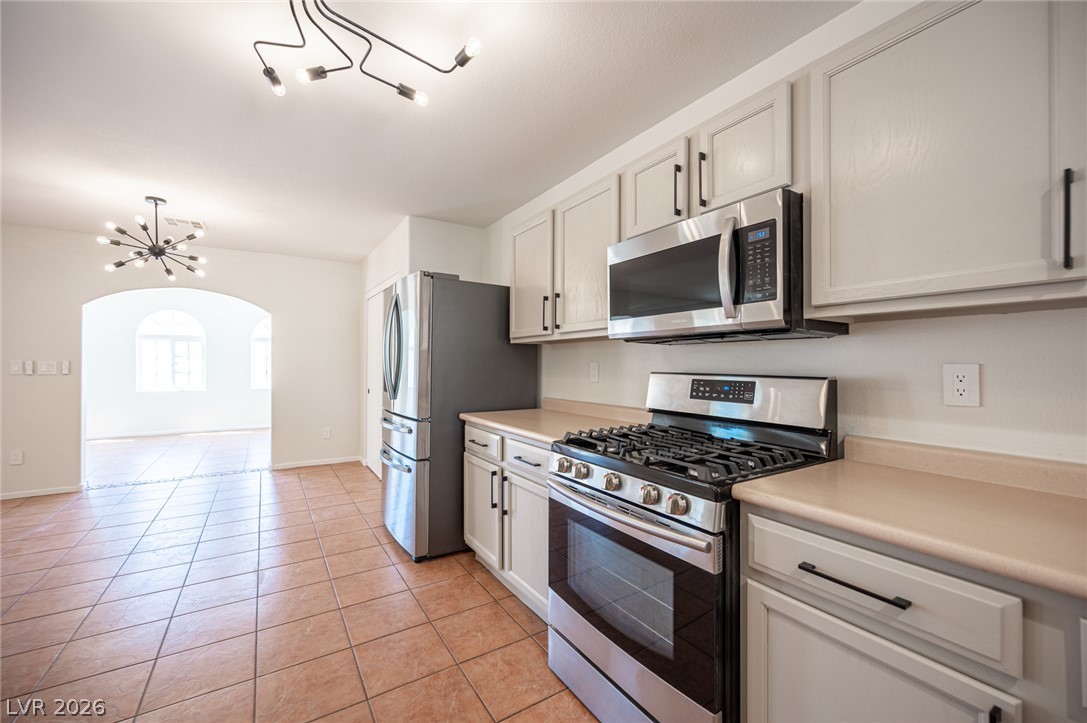 6133 Crystal Talon Street