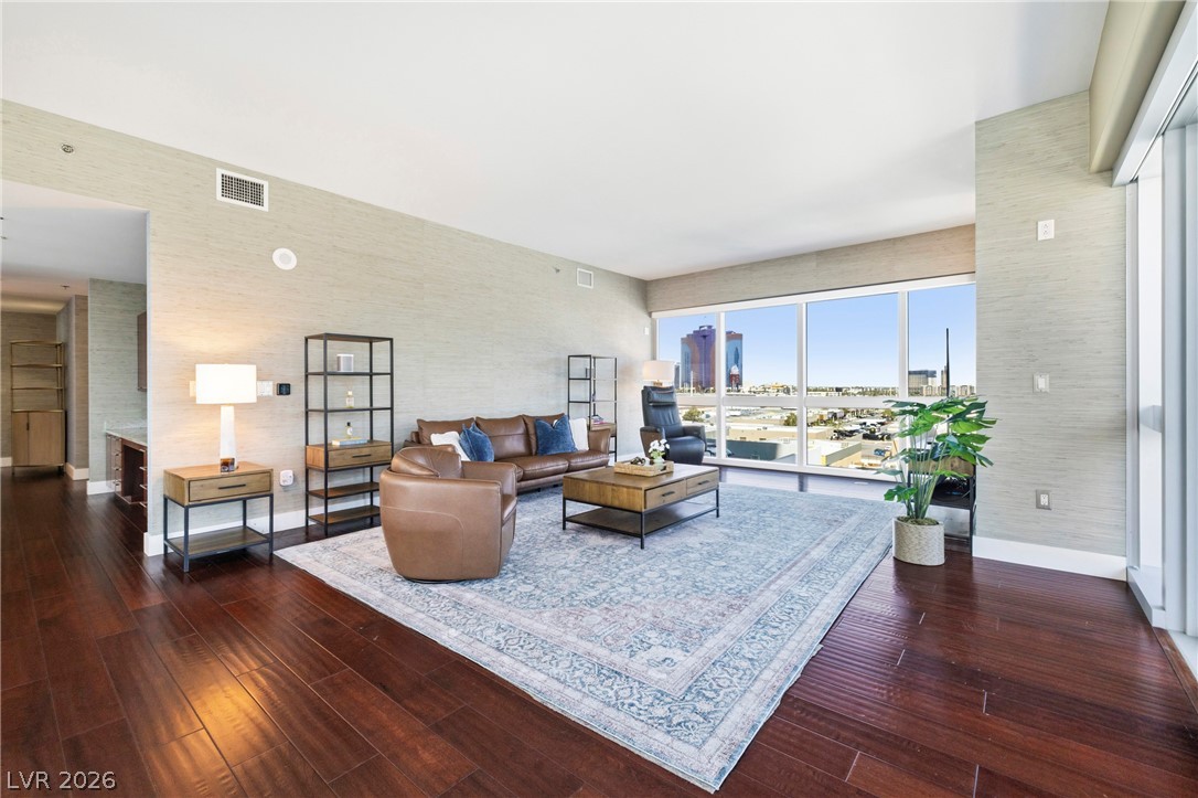 4471 Dean Martin Drive 810
