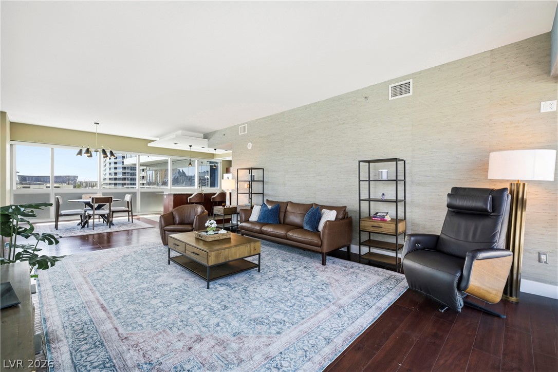 4471 Dean Martin Drive 810