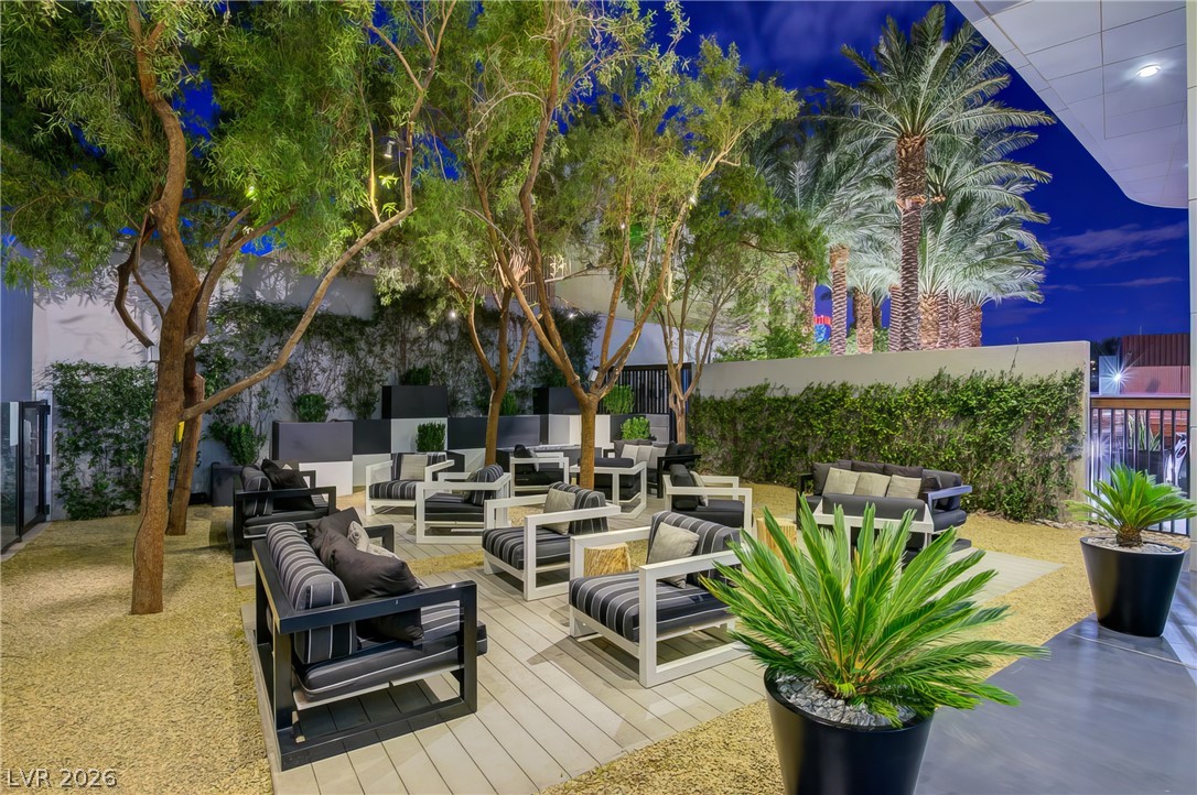 4471 Dean Martin Drive 810