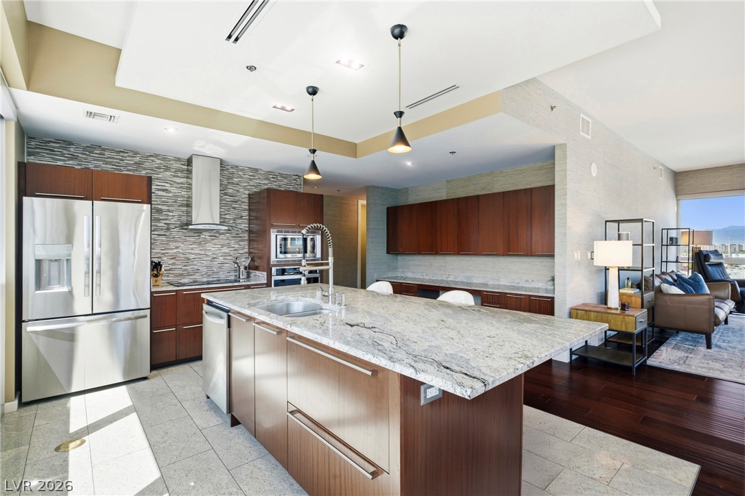 4471 Dean Martin Drive 810