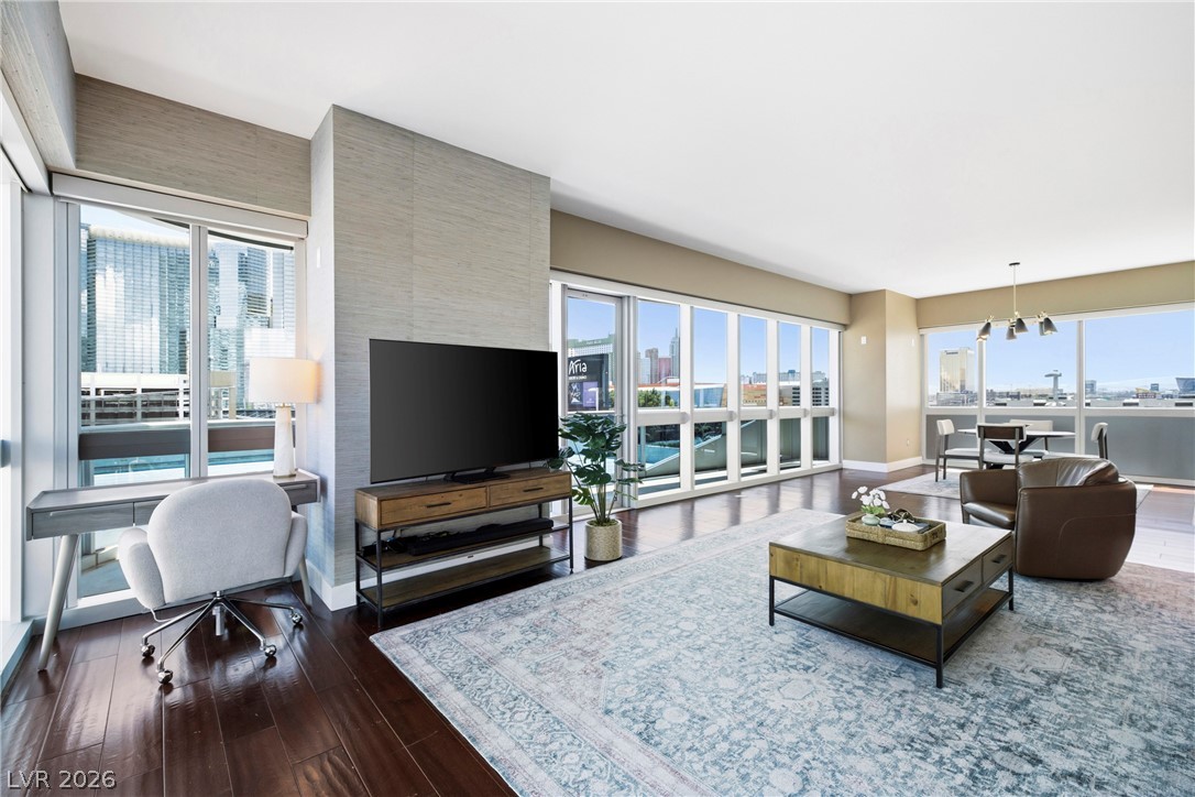 4471 Dean Martin Drive 810