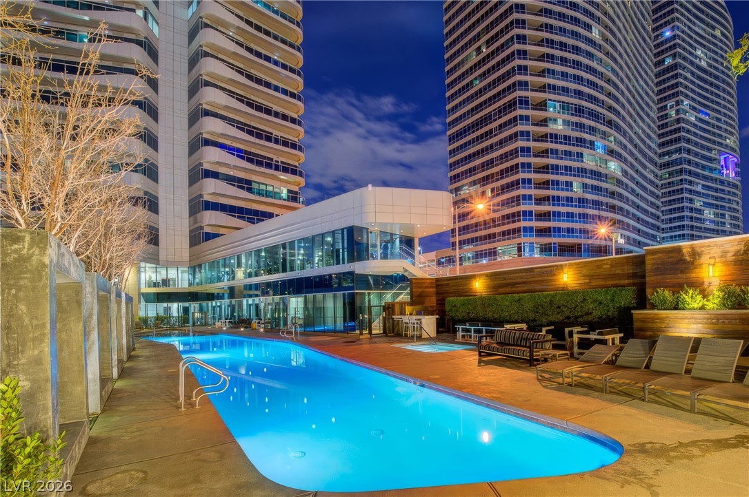 4471 Dean Martin Drive 810