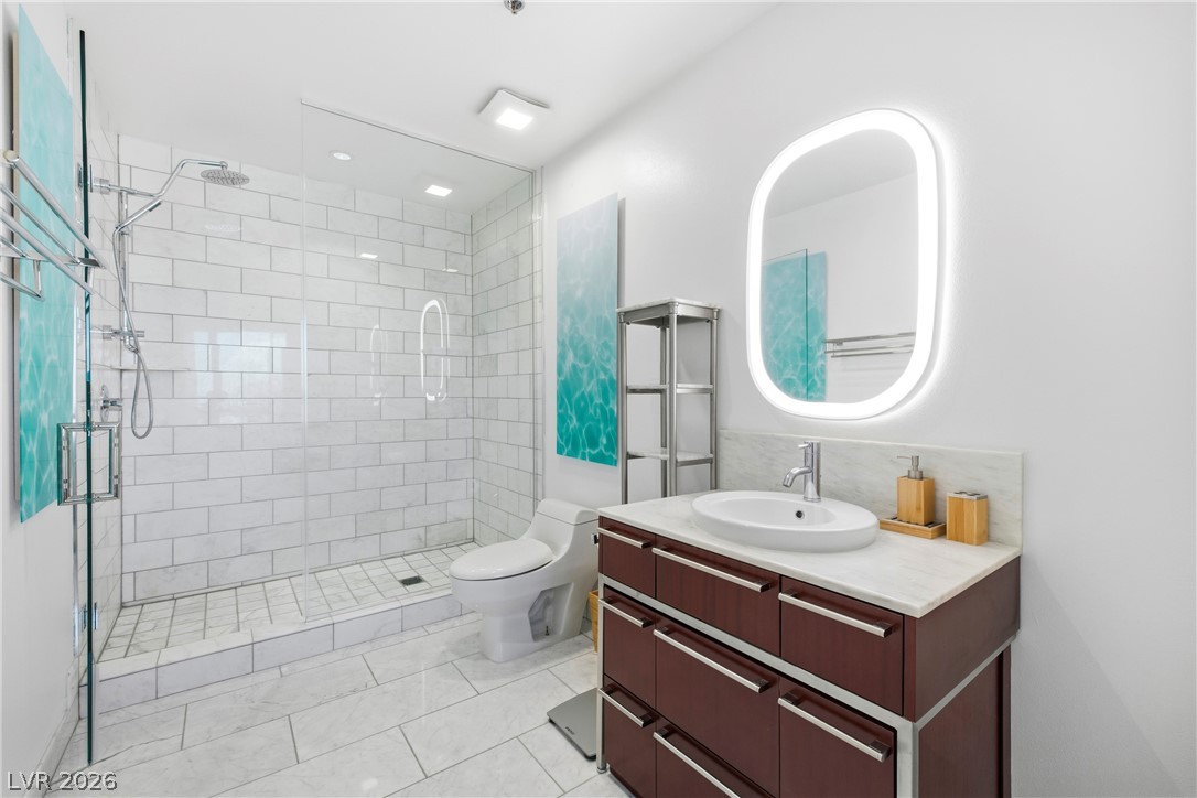 4471 Dean Martin Drive 810