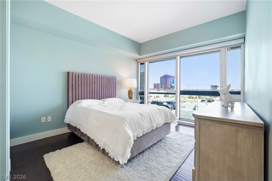 4471 Dean Martin Drive 810