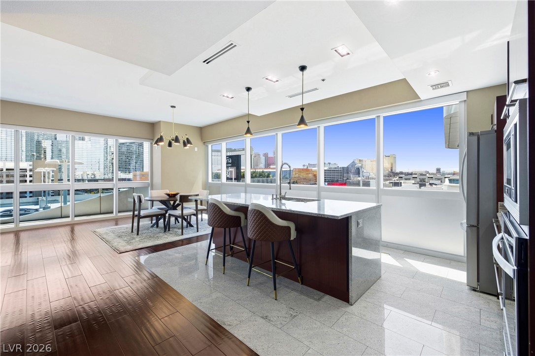 4471 Dean Martin Drive 810