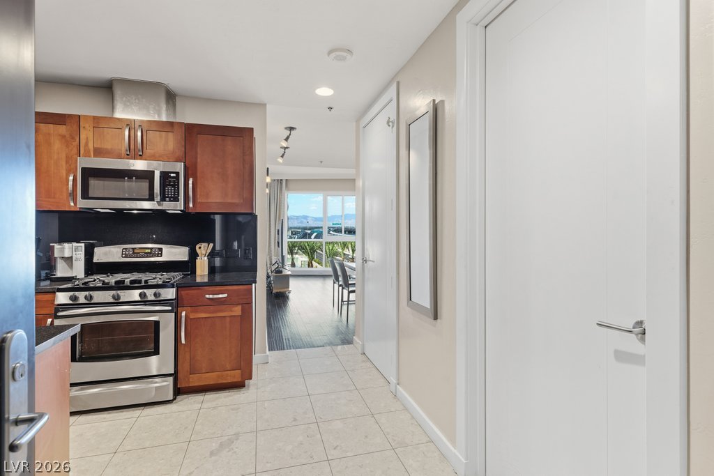4525 Dean Martin Drive 402
