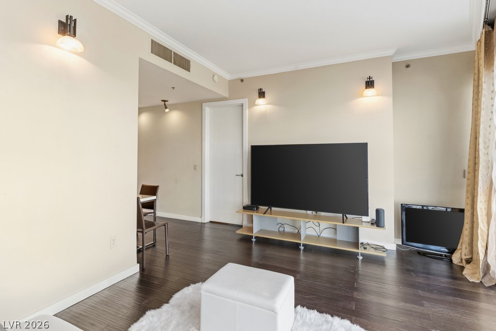 4525 Dean Martin Drive 402