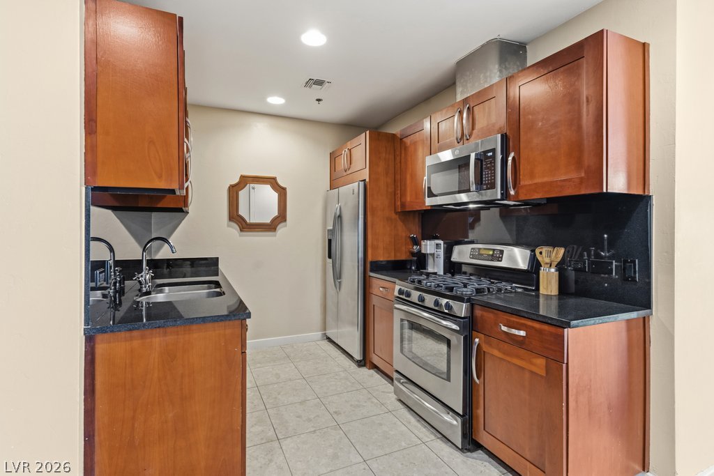 4525 Dean Martin Drive 402