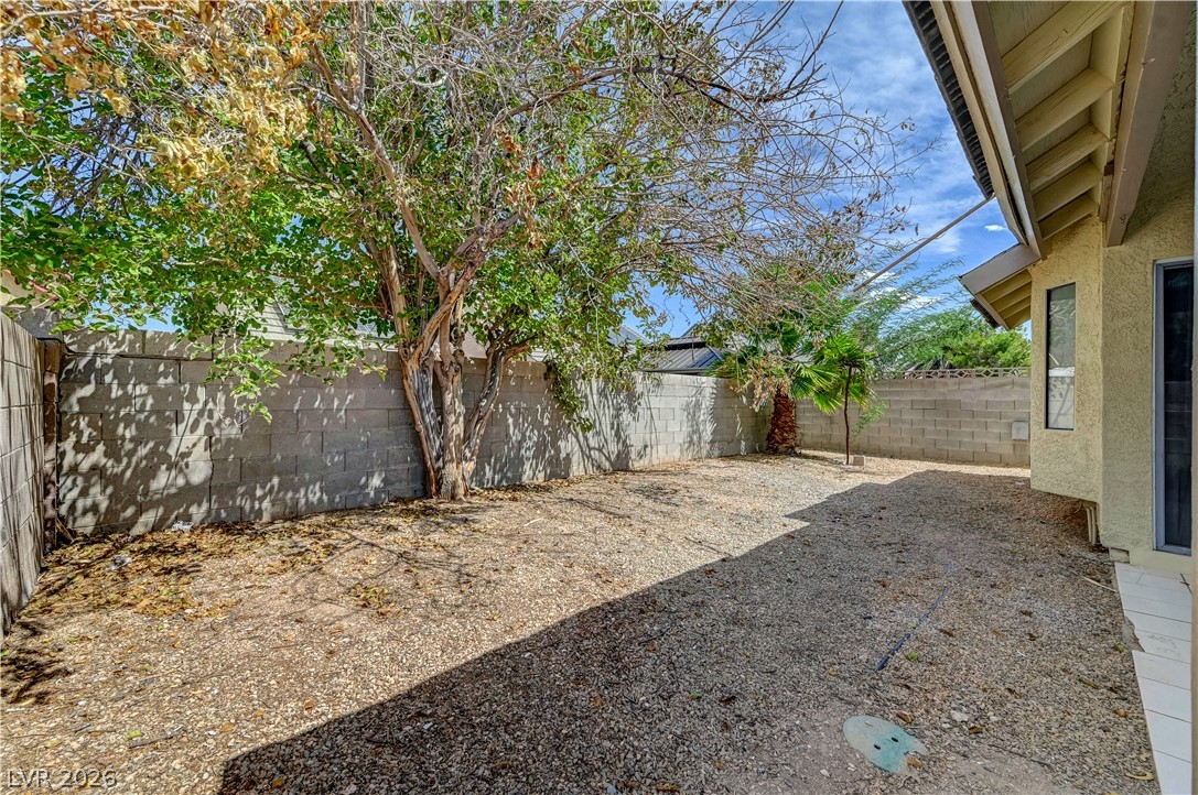 386 El Pico Drive