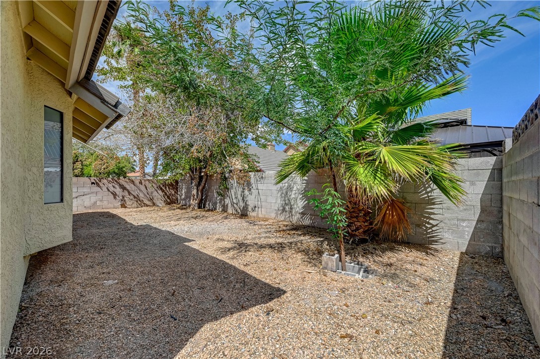 386 El Pico Drive