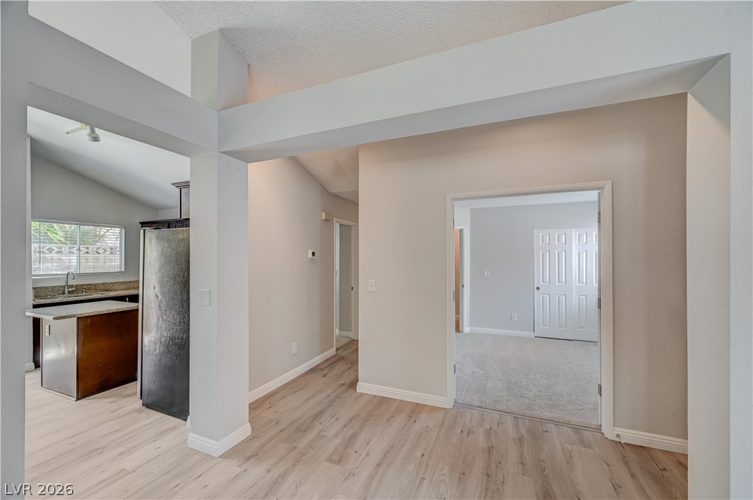 386 El Pico Drive