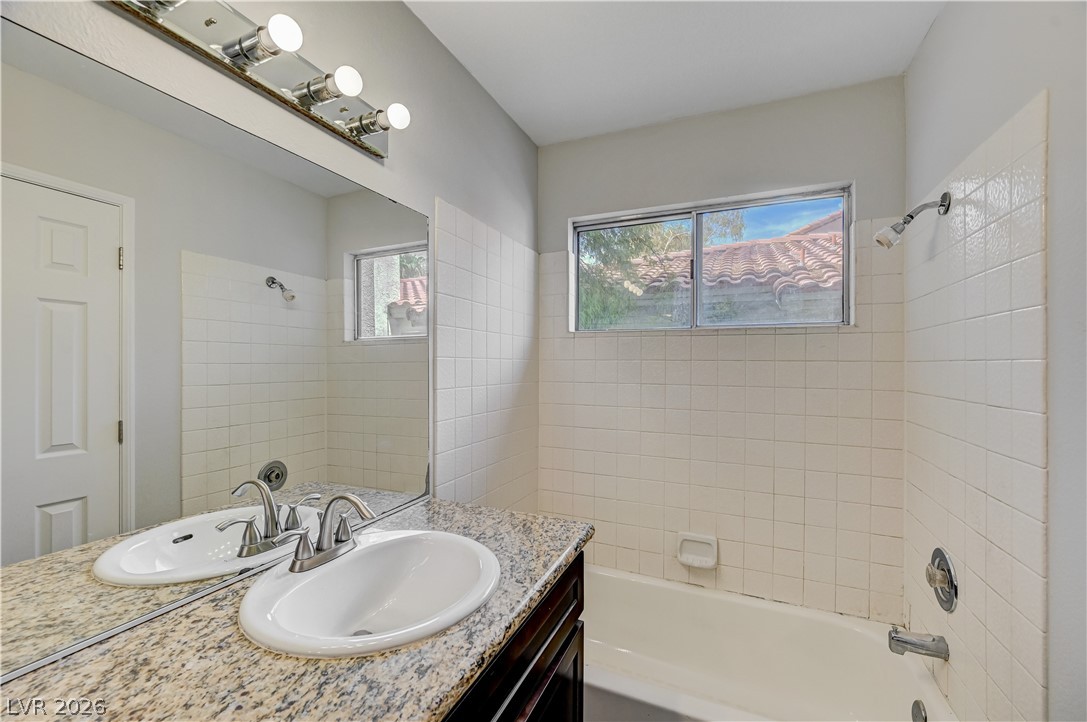 386 El Pico Drive