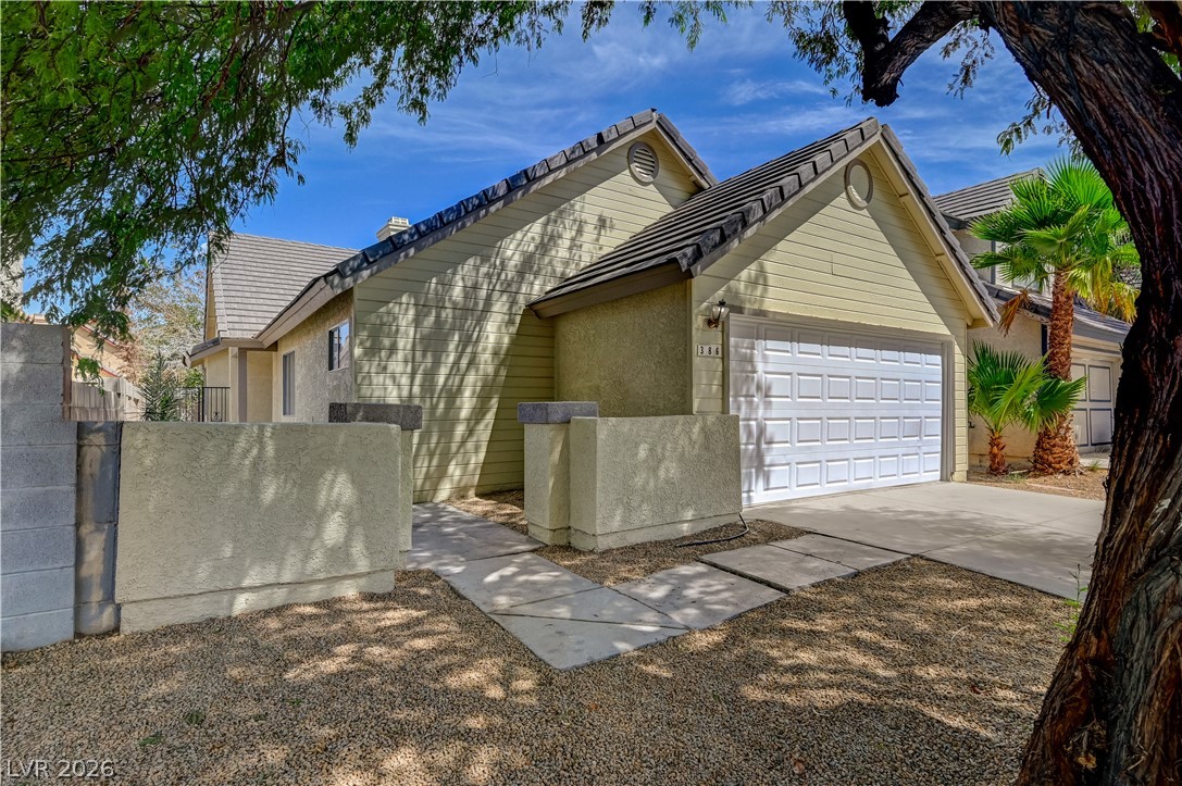 386 El Pico Drive