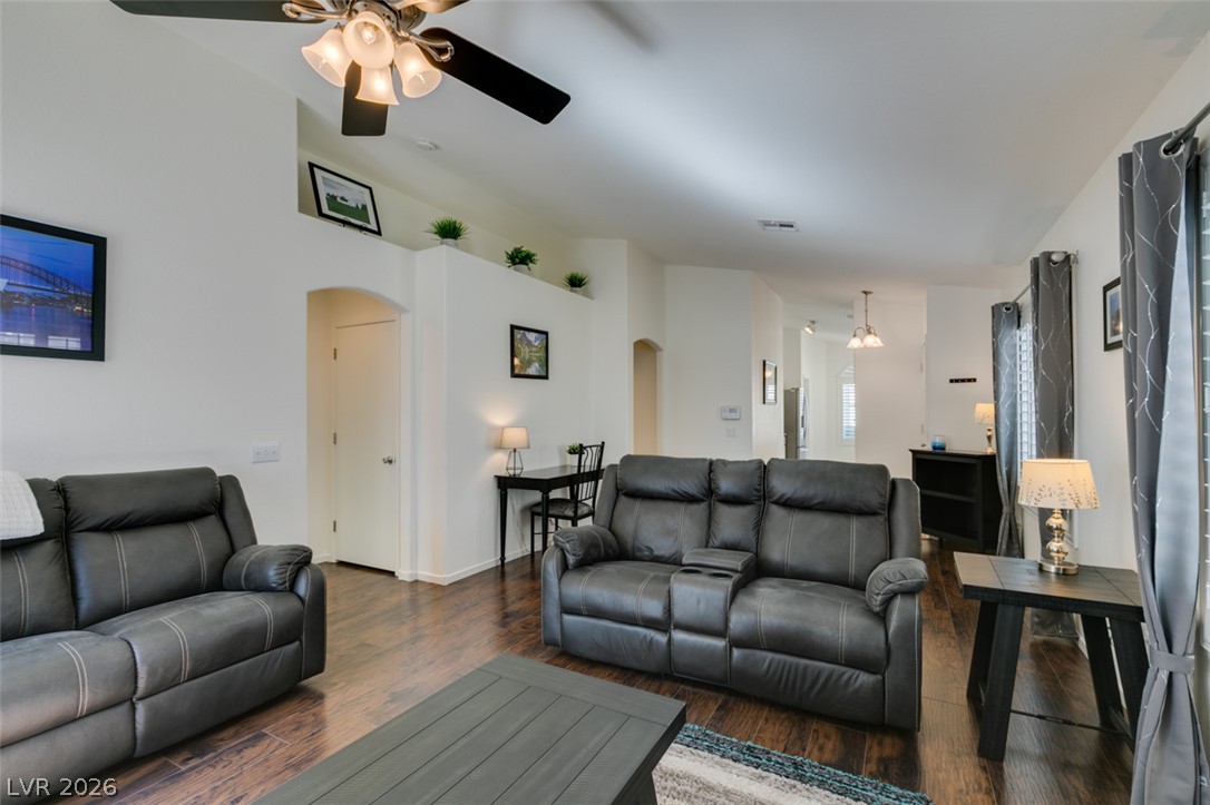 3380 Wayward Court