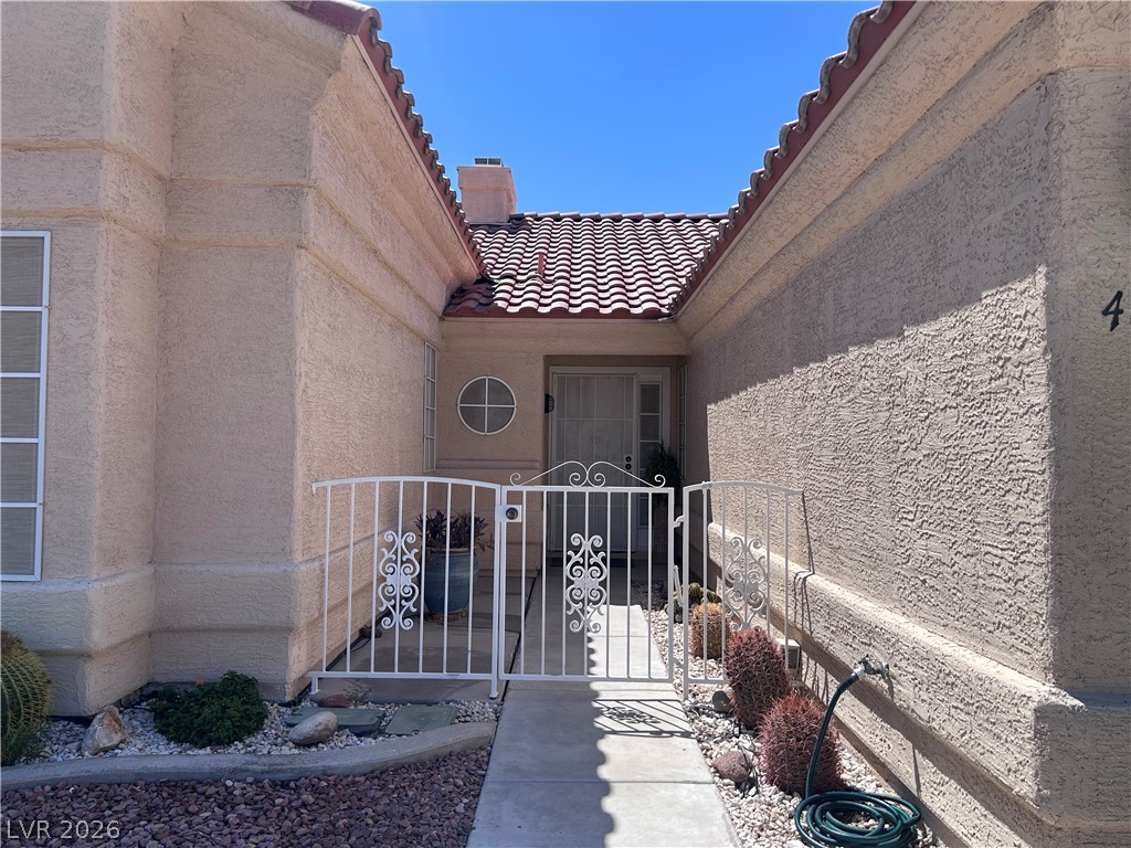 4805 Crimson Glory Lane