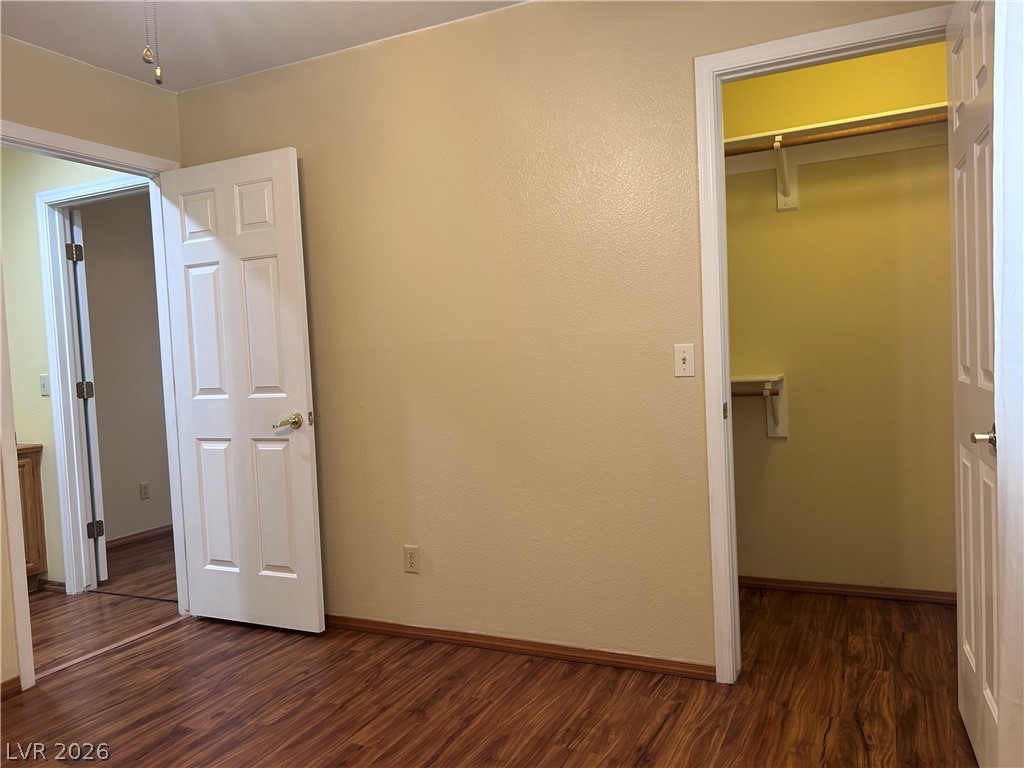 4805 Crimson Glory Lane
