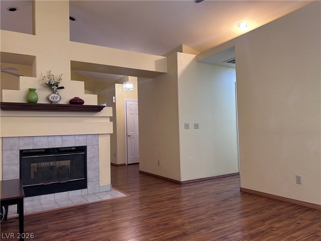 4805 Crimson Glory Lane