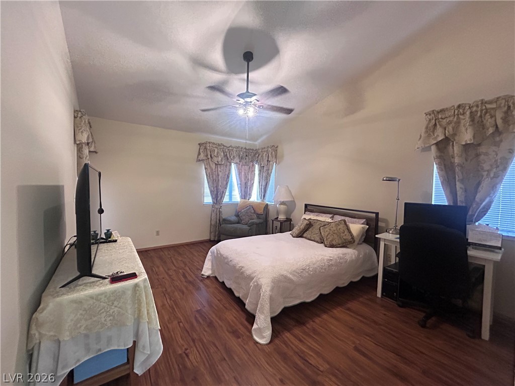 4805 Crimson Glory Lane