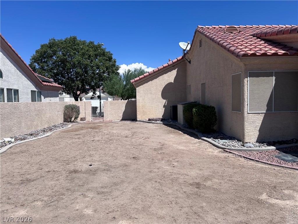 4805 Crimson Glory Lane